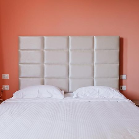 Queen Hotel Сесто Сан Джовани Екстериор снимка