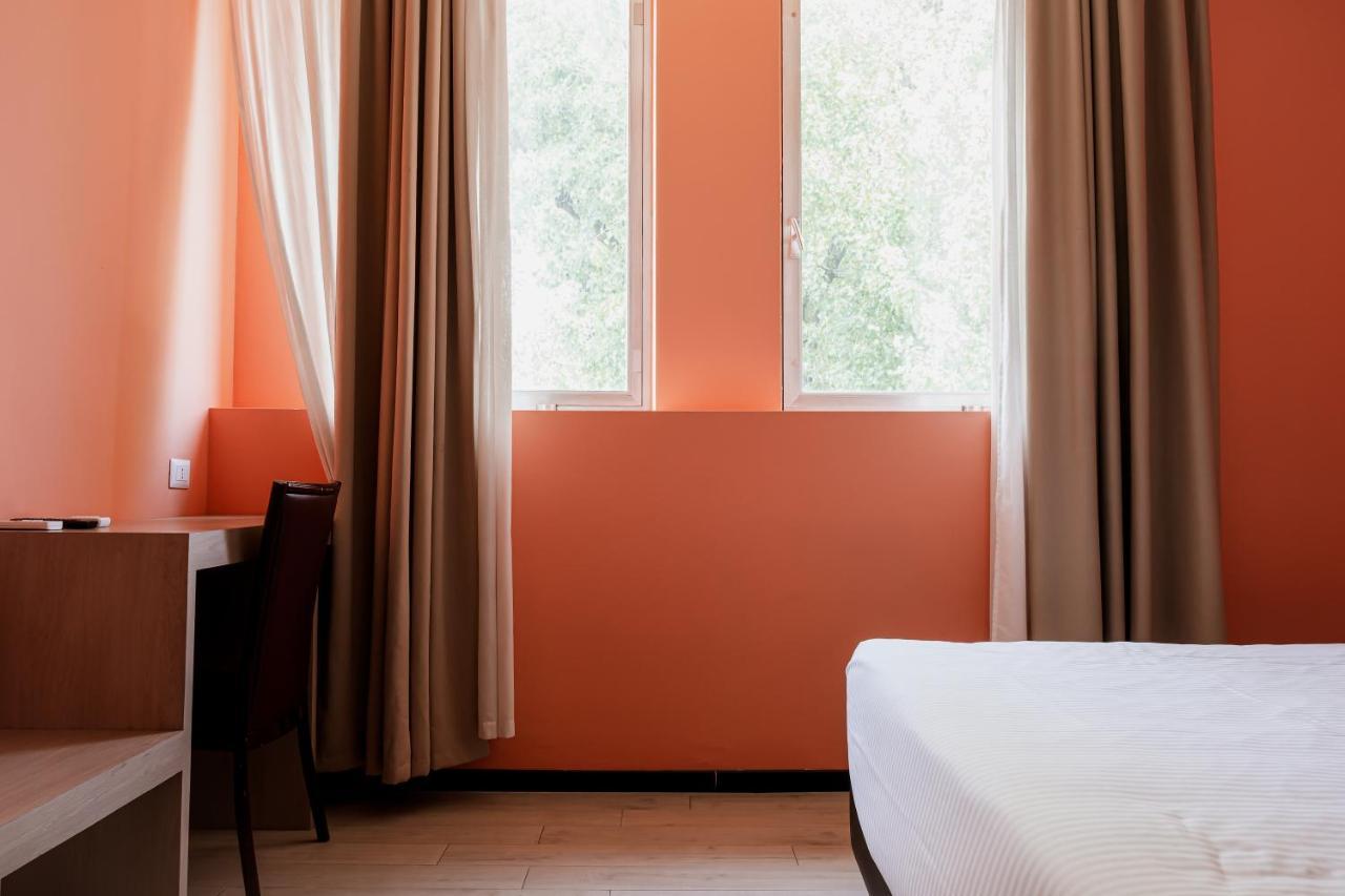 Queen Hotel Сесто Сан Джовани Екстериор снимка