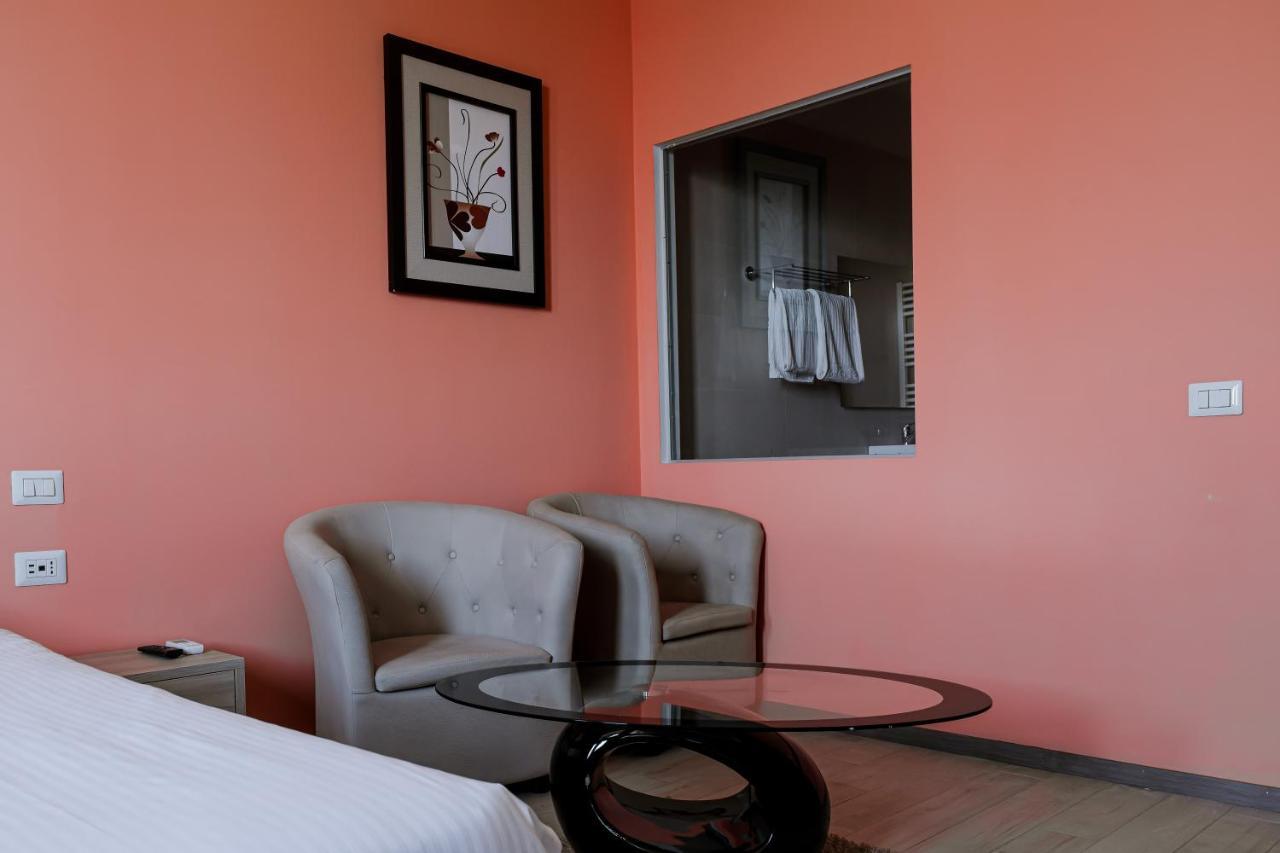 Queen Hotel Сесто Сан Джовани Екстериор снимка